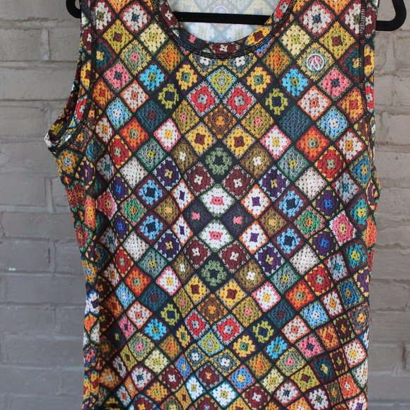 INKnBURN 2XL (12-14) BOHO DIAMOND SLEEVELESS Tank Running Tech Shirt NWOT - Picture 3 of 11